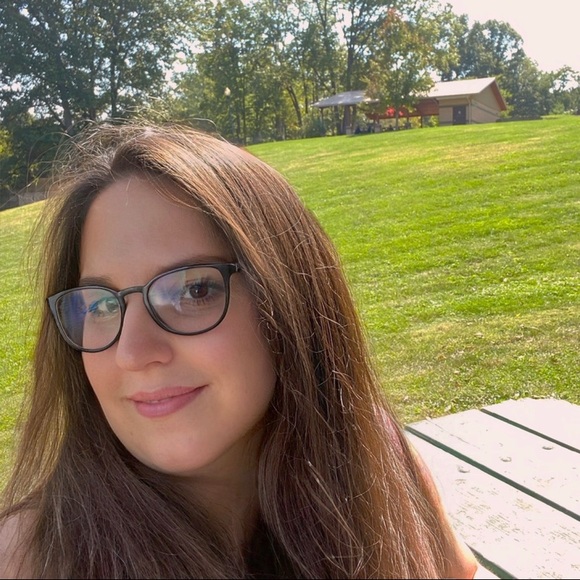 Meet your Posher, Marla - Picture 3 of 9